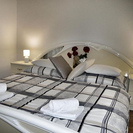 Apartment Nikolic Kaštela Buitenkant foto