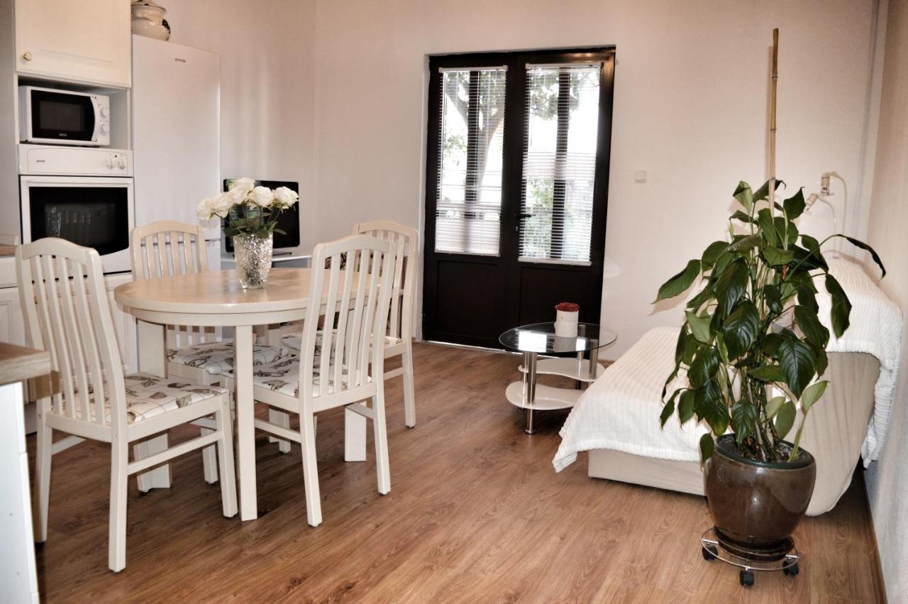 Apartment Nikolic Kaštela Buitenkant foto