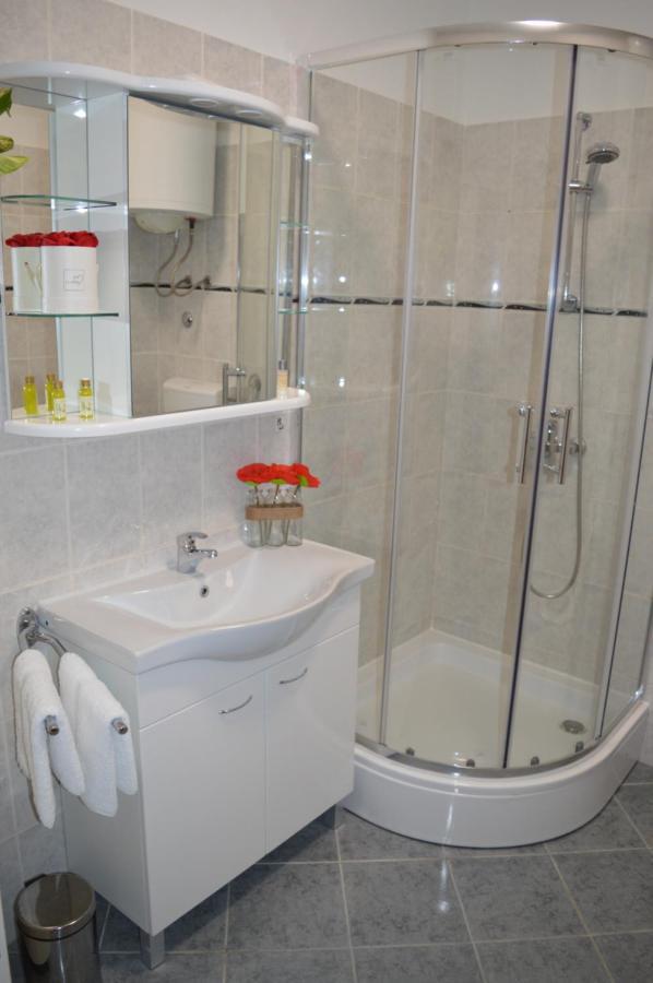 Apartment Nikolic Kaštela Buitenkant foto