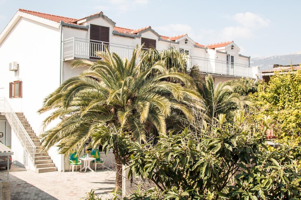 Apartment Nikolic Kaštela Buitenkant foto