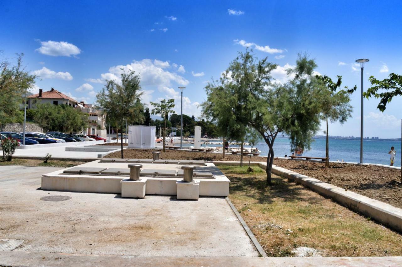 Apartment Nikolic Kaštela Buitenkant foto