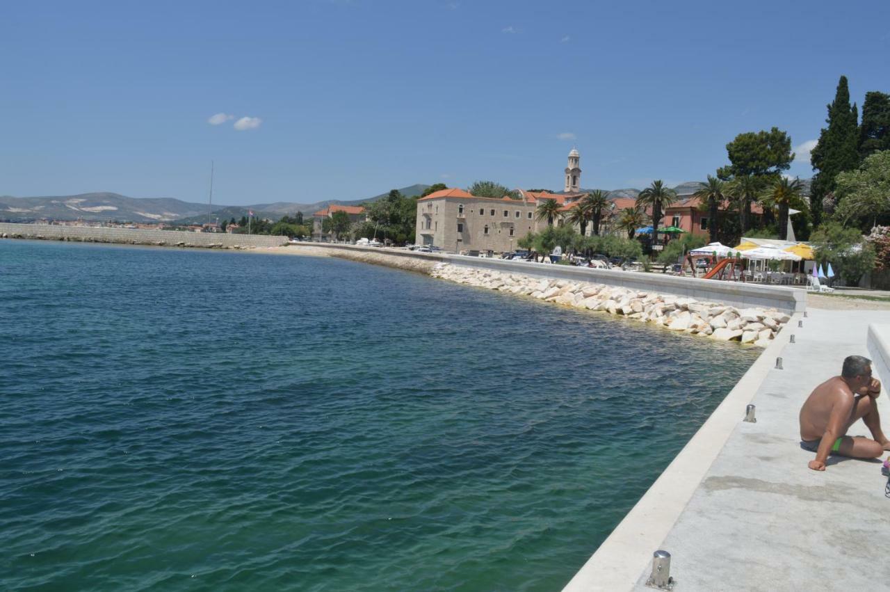 Apartment Nikolic Kaštela Buitenkant foto
